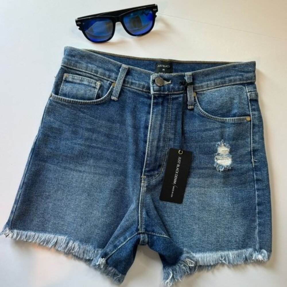 *NWT* Just Black Scottie Short Cutoff Size M